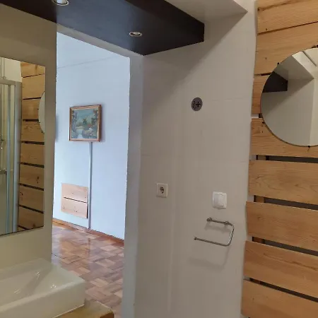Guest house Grand Sasimi House Porto