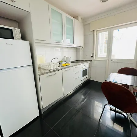 Guest house Grand Sasimi House Porto