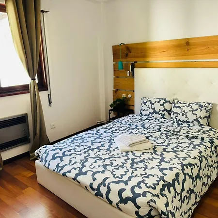 Guest house Grand Sasimi House *